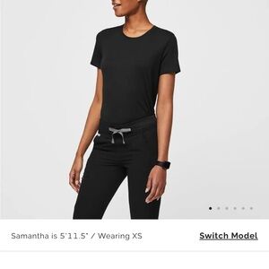 Figs Supersoft Shortsleeve Underscrub Classic Black Women's Top